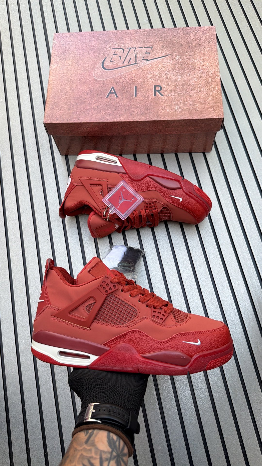 Jordan retro 4  BIKE 1