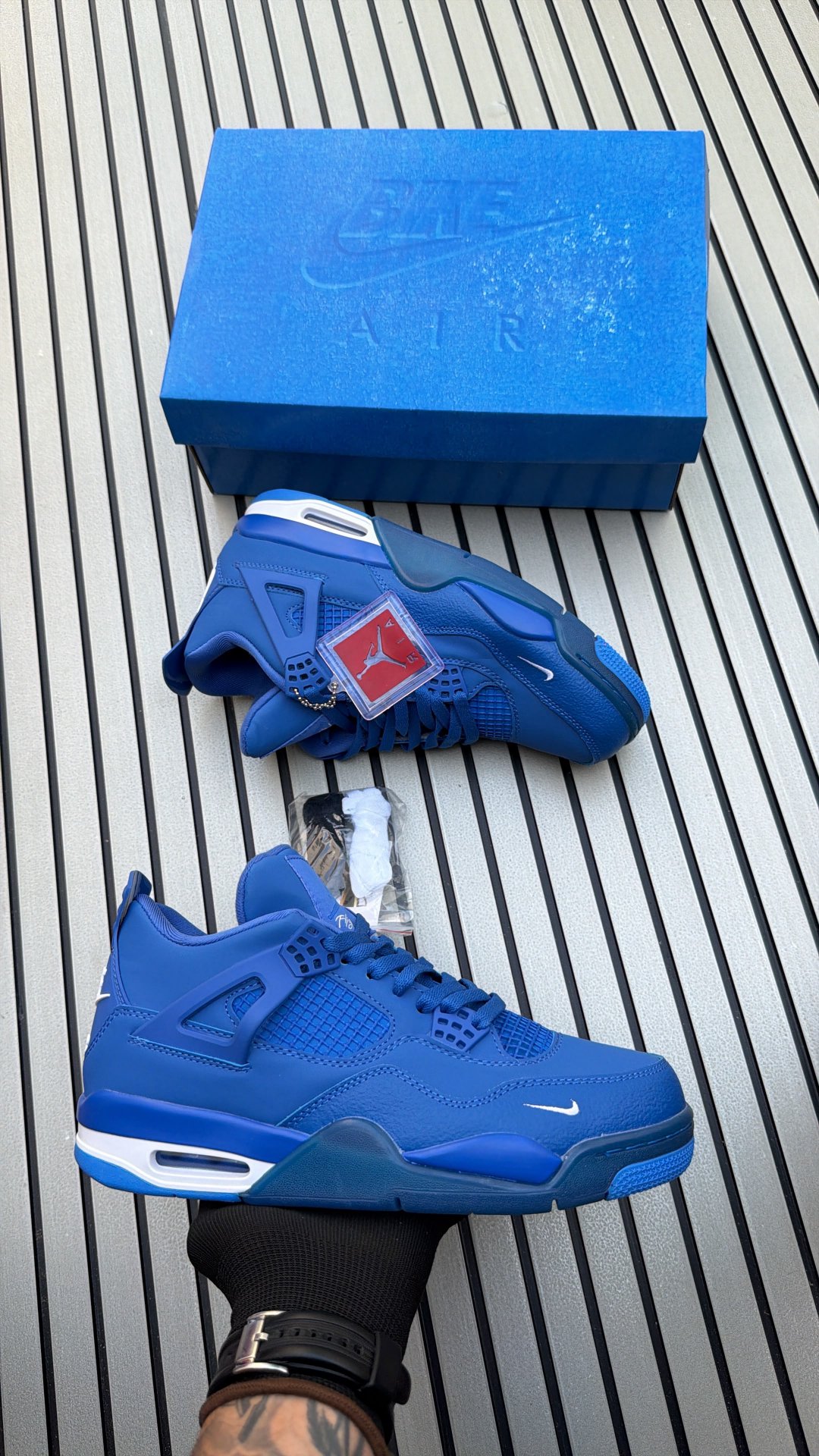 Jordan retro 4  BIKE 1