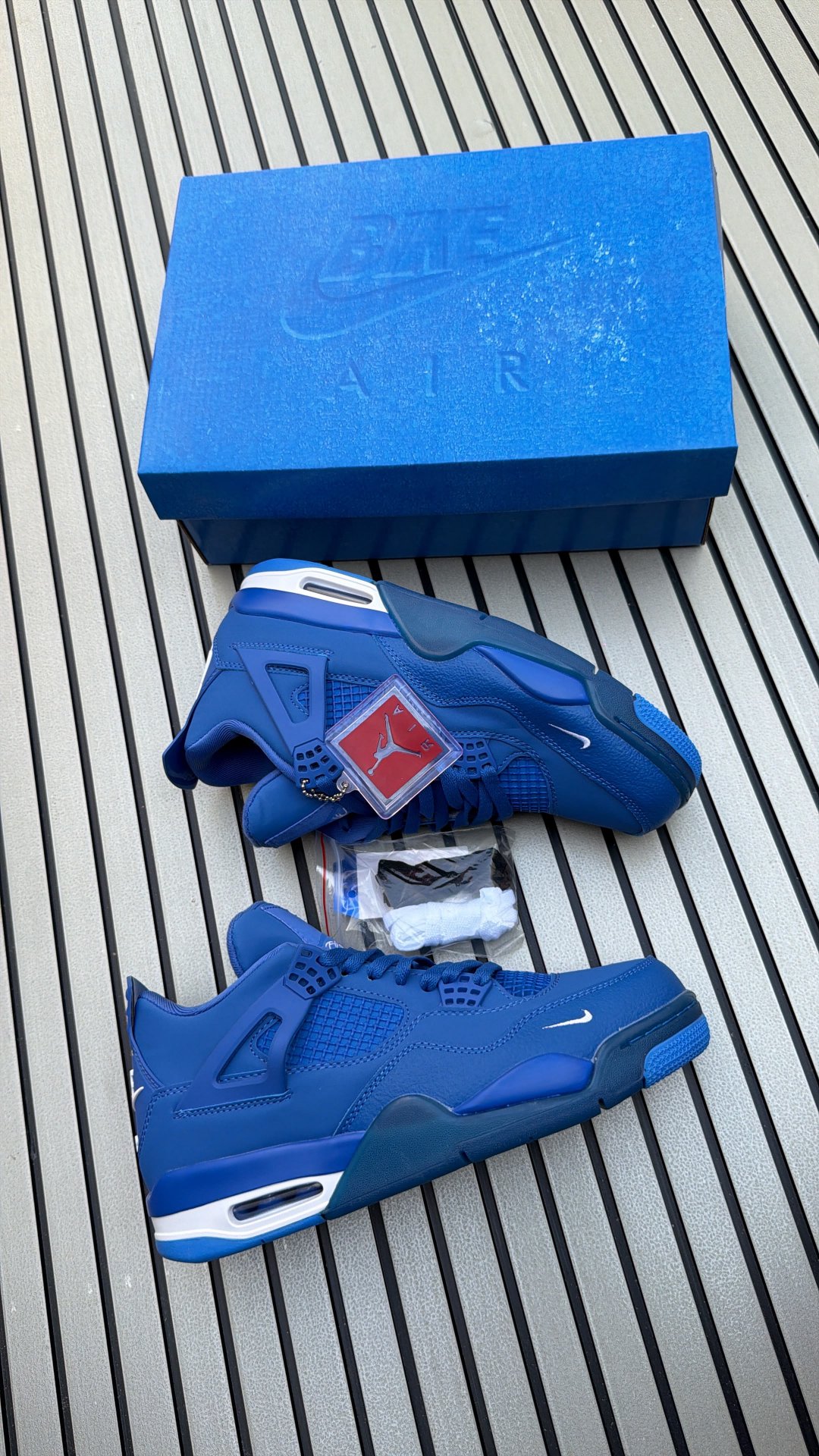 Jordan retro 4  BIKE 2